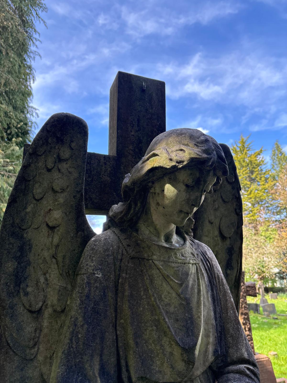 Statues photograph