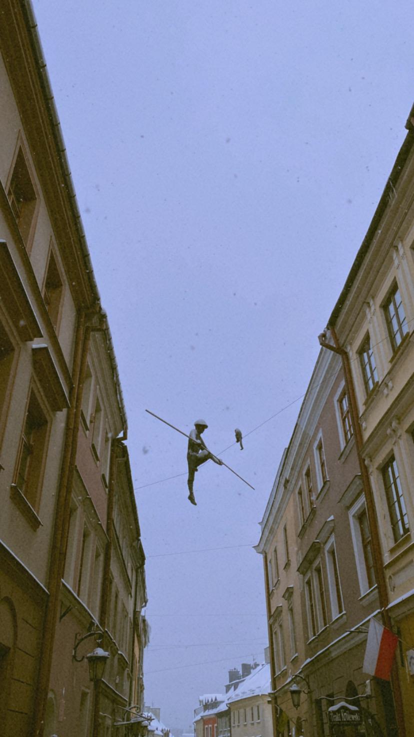 Statues photograph