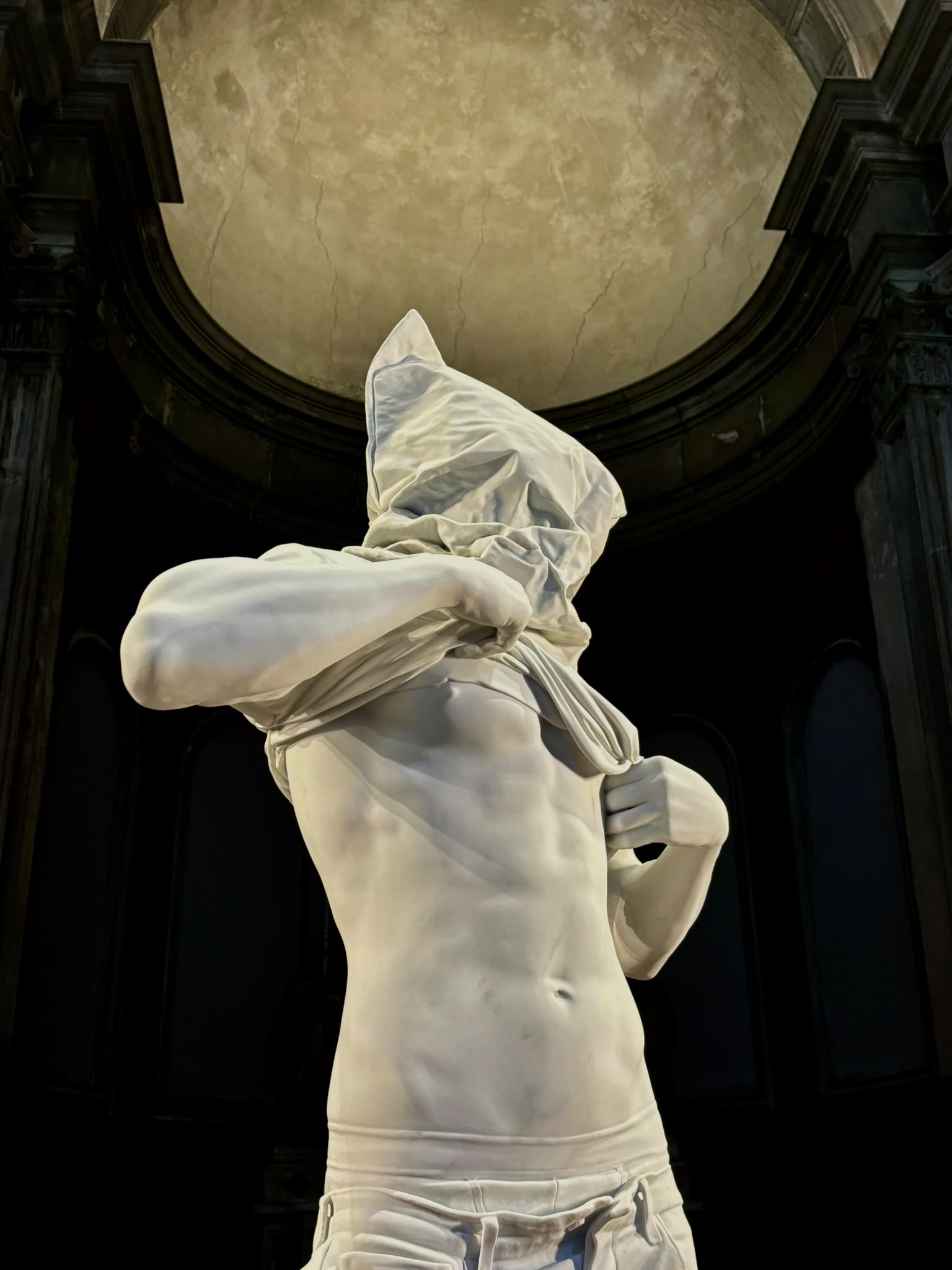 Statues photograph